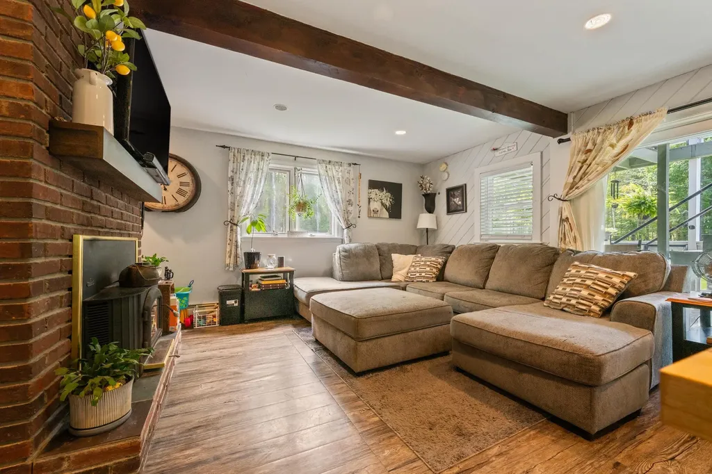 95 Noyes Street Bethlehem NH 03574