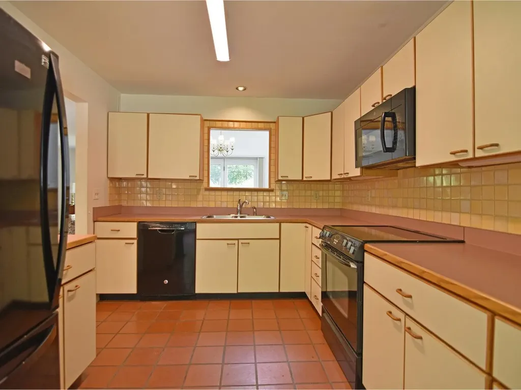 132 Covington Lane Shelburne VT 05482