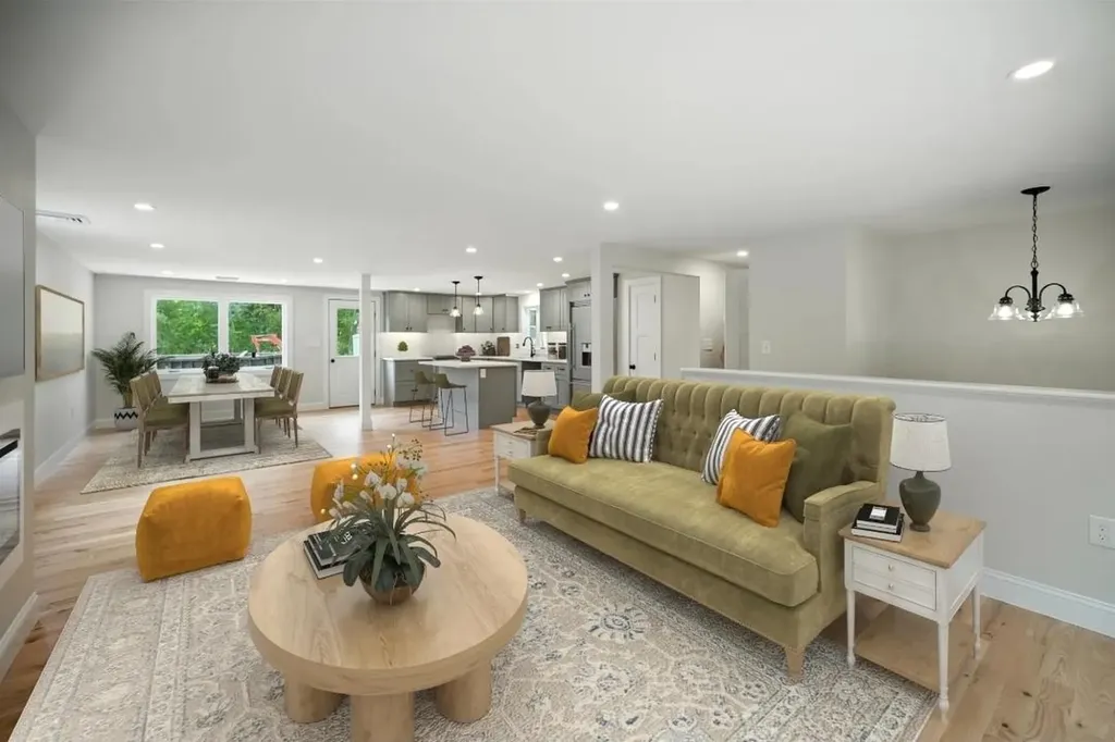 61 Sargent Road Sandown NH 03873