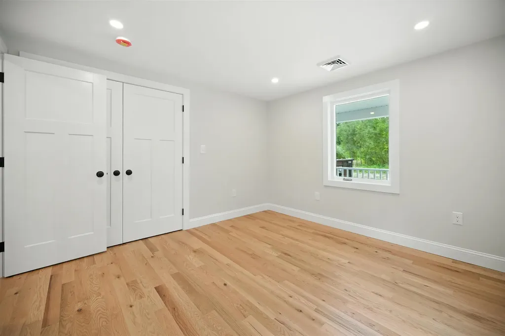 61 Sargent Road Sandown NH 03873