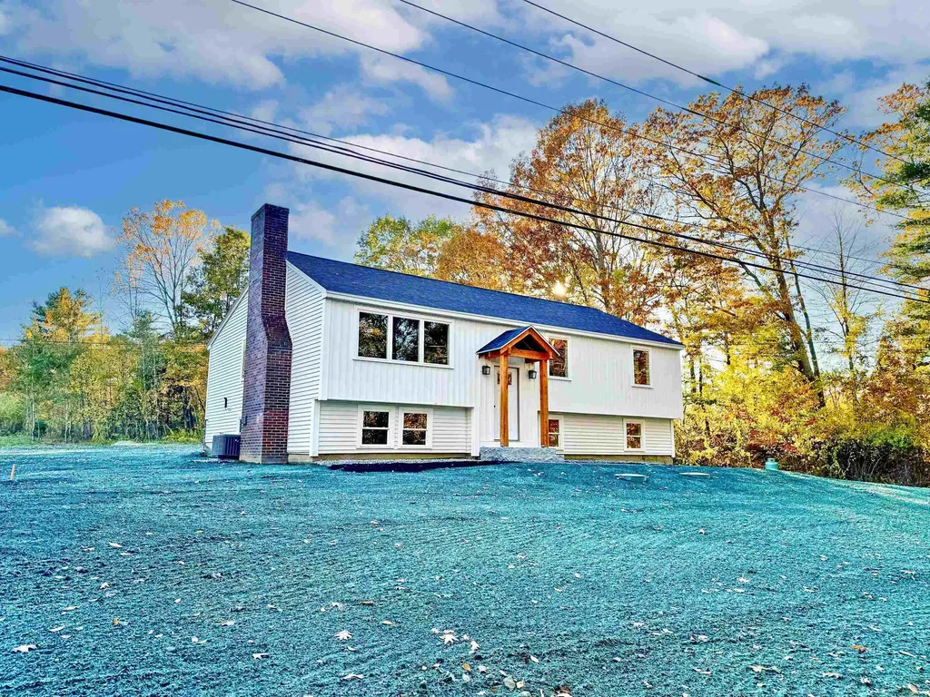 61 Sargent Road Sandown NH 03873