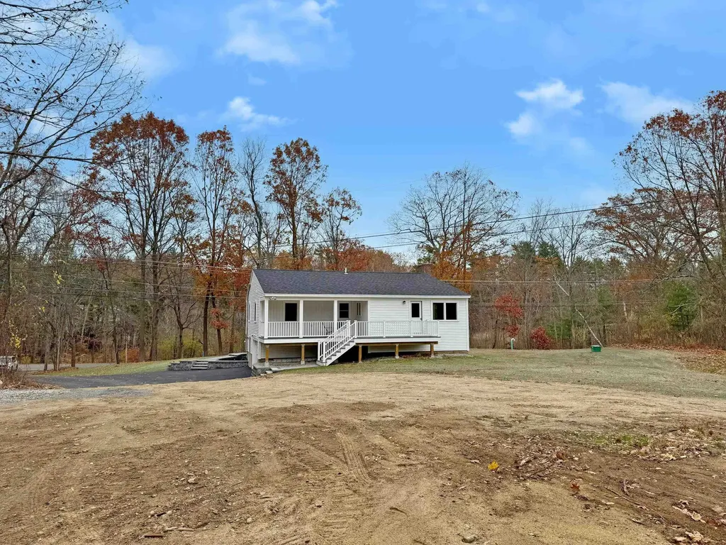 61 Sargent Road Sandown NH 03873