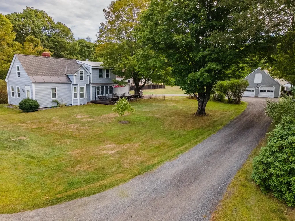 28 Village Road Surry NH 03431