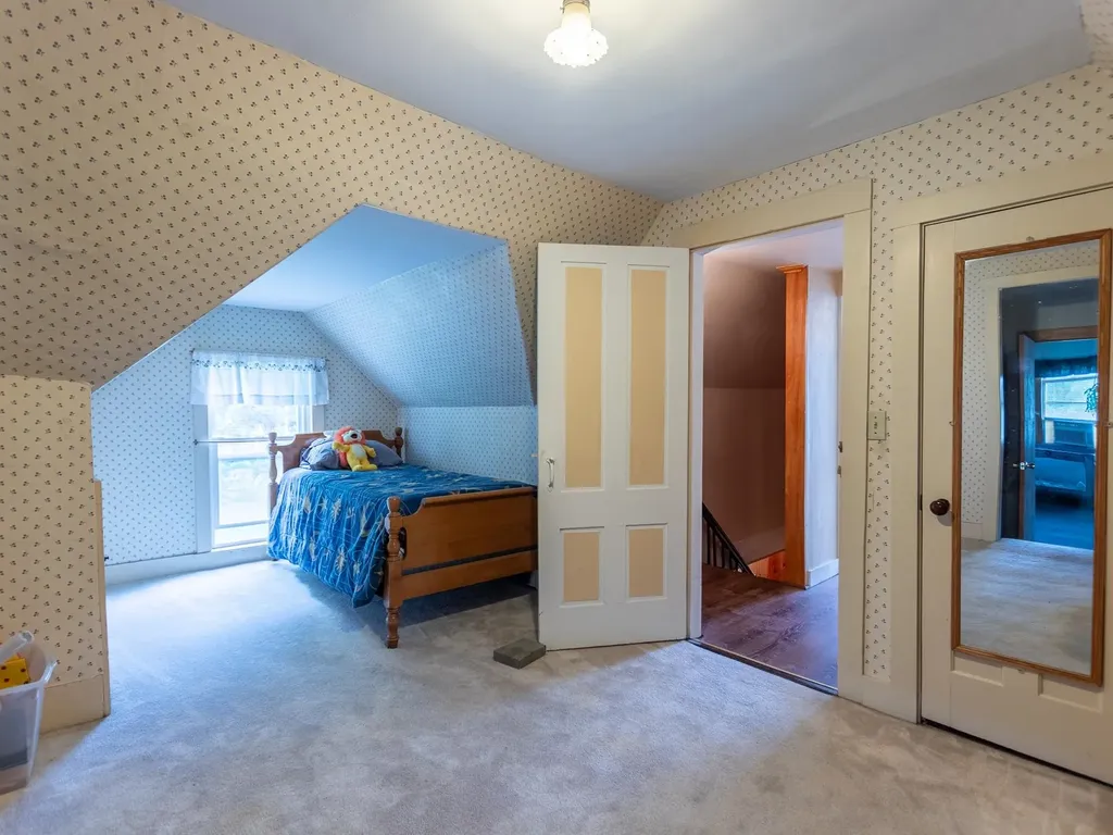 28 Village Road Surry NH 03431