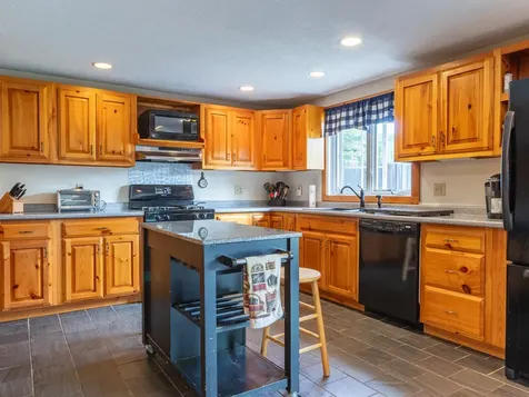 28 Village Road Surry NH 03431