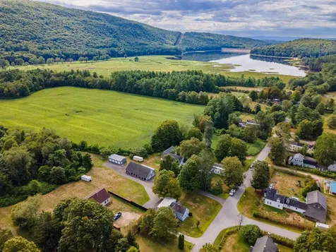 28 Village Road Surry NH 03431