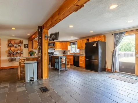 28 Village Road Surry NH 03431