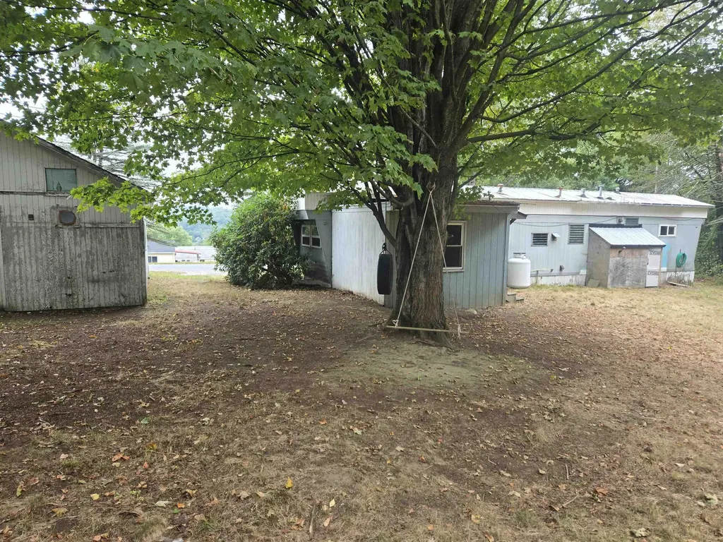 12 Fourth Street Newport NH 03773