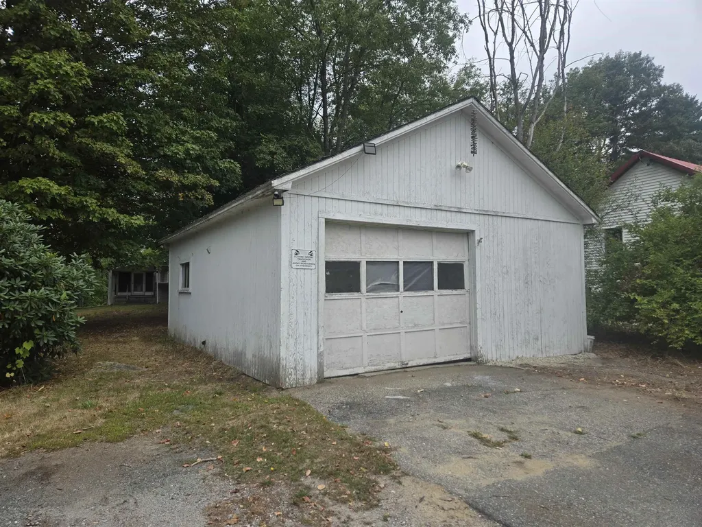 12 Fourth Street Newport NH 03773