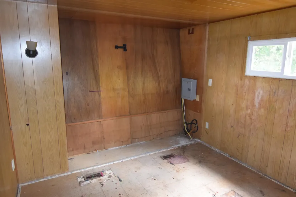 12 Fourth Street Newport NH 03773