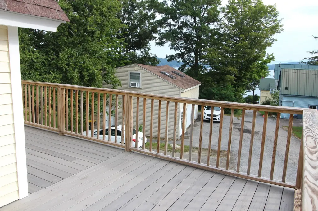 27 Centenary Avenue Laconia NH 03246