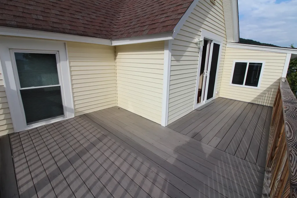 27 Centenary Avenue Laconia NH 03246