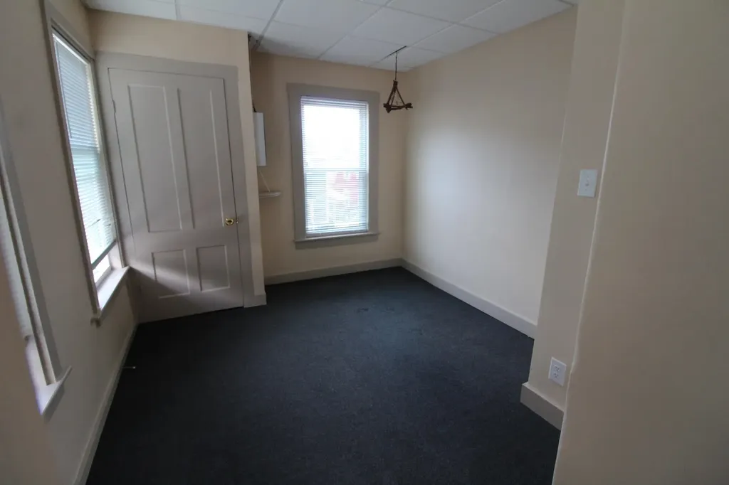 27 Centenary Avenue Laconia NH 03246