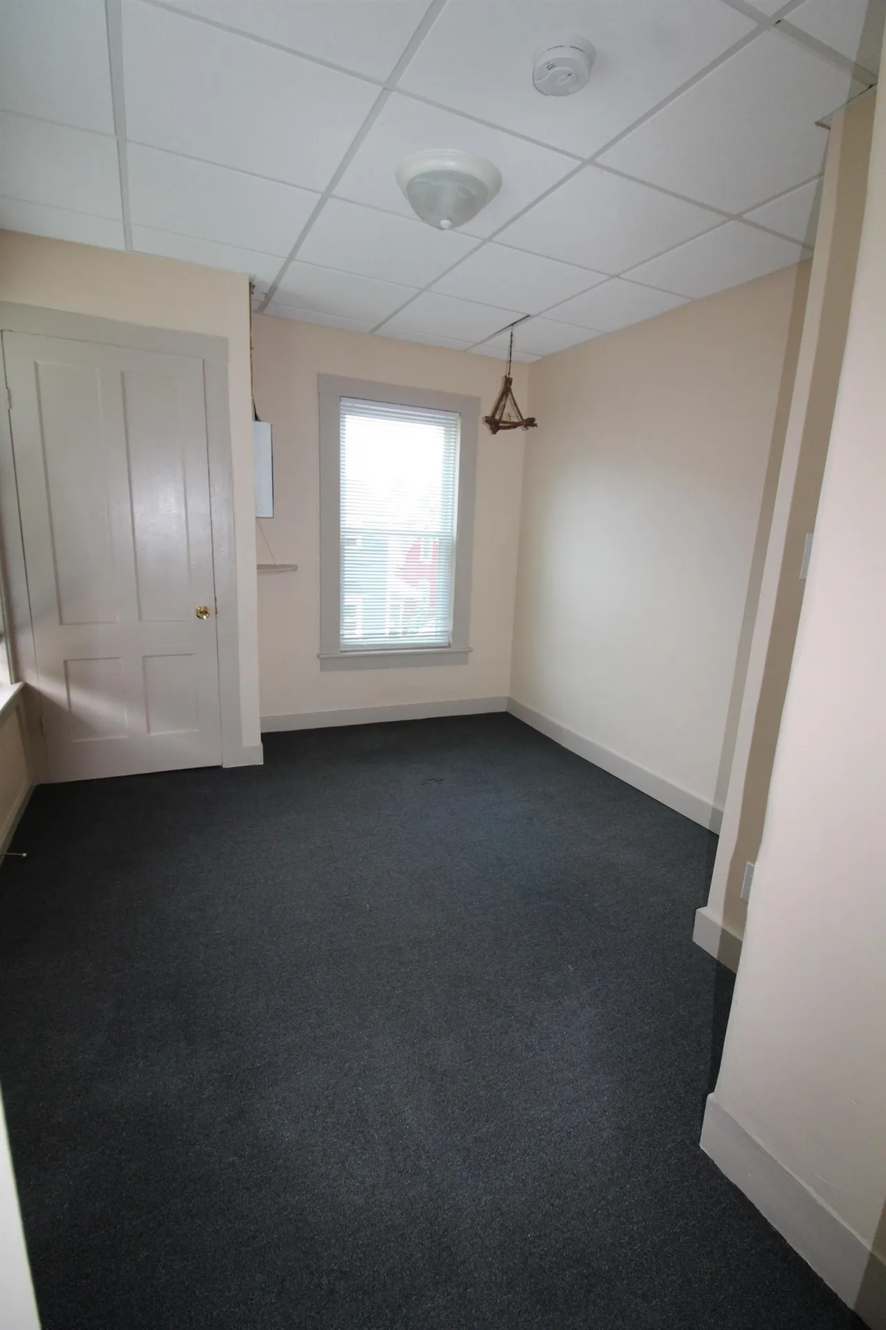 27 Centenary Avenue Laconia NH 03246