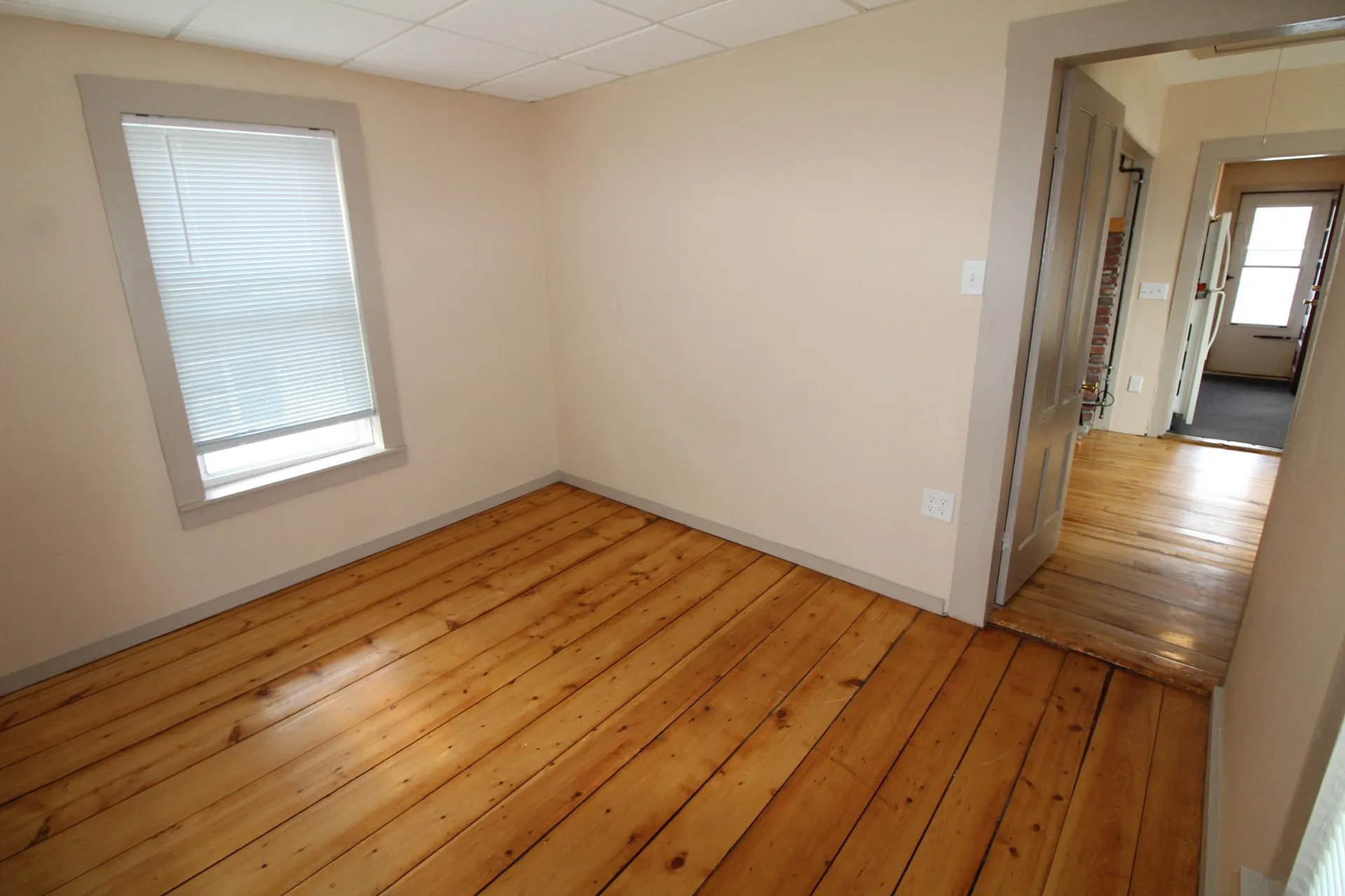 27 Centenary Avenue Laconia NH 03246