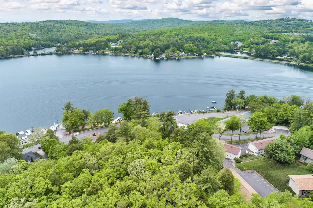 883 Weirs Boulevard Laconia NH 03246