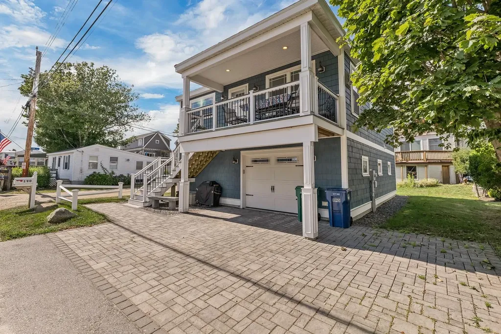 190 Island Path Hampton NH 03842