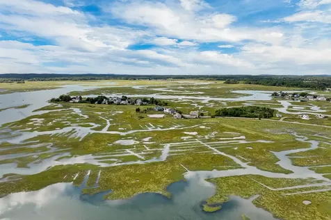 190 Island Path Hampton NH 03842