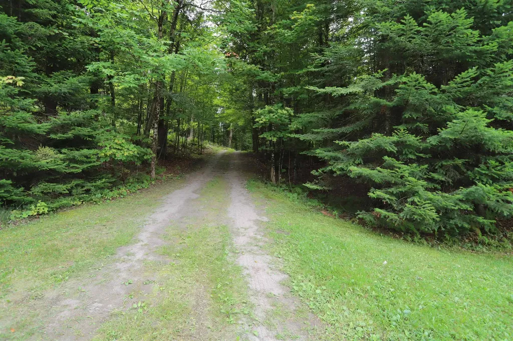 455 Settlers Way Derby VT 05829