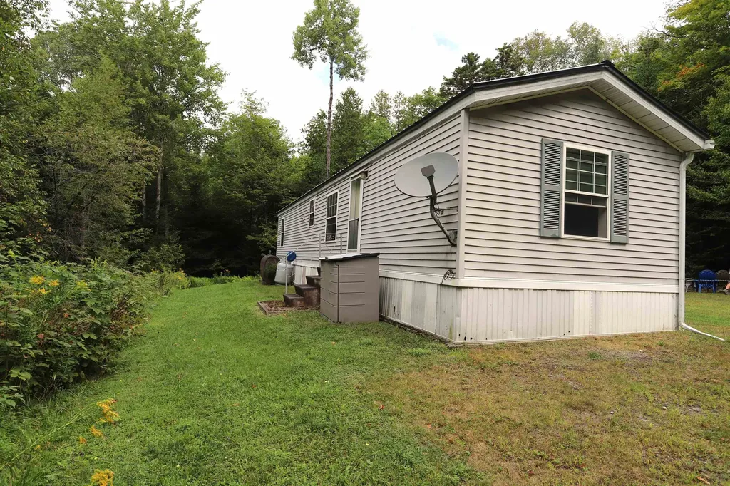 455 Settlers Way Derby VT 05829