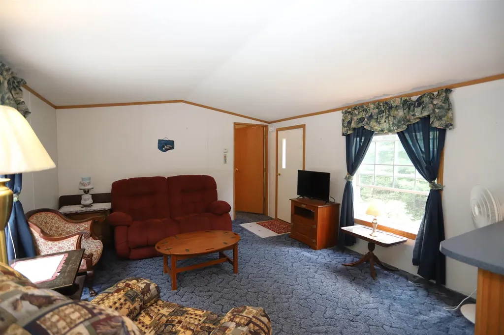 455 Settlers Way Derby VT 05829