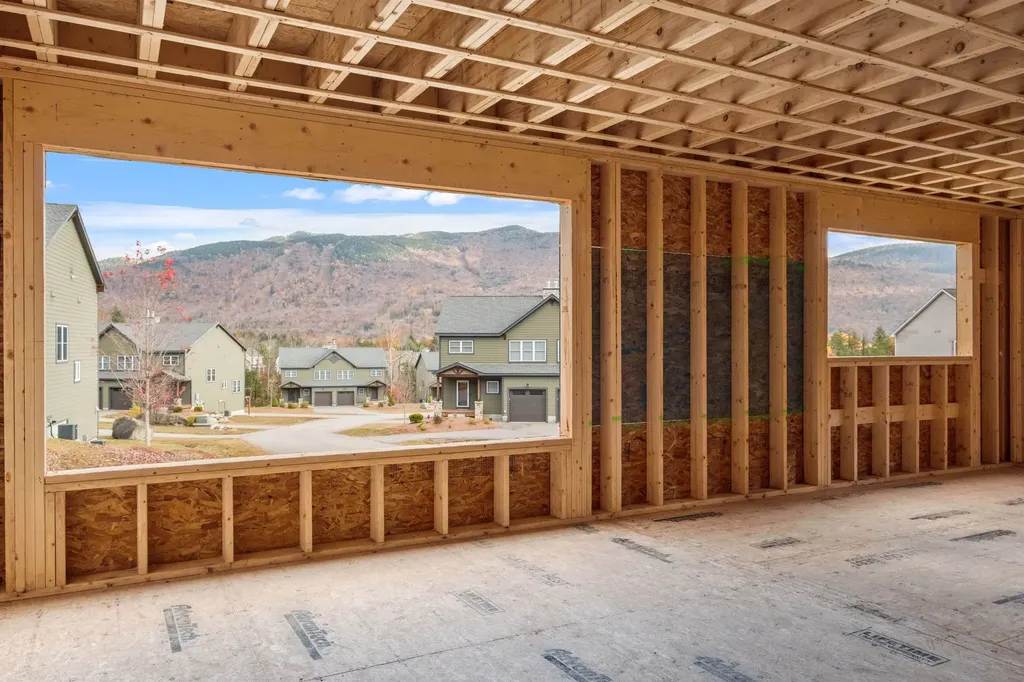 3 Forest Pine Spur Lincoln NH 03251