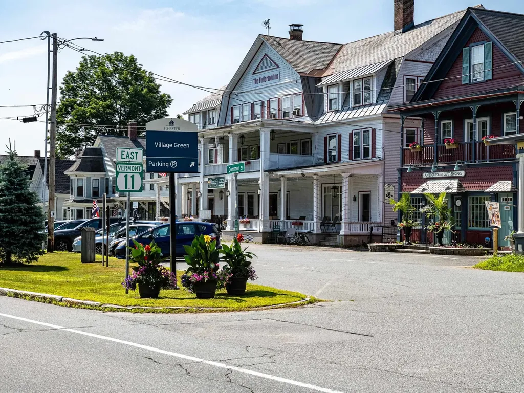 918 Lovers Lane Road Chester VT 05143