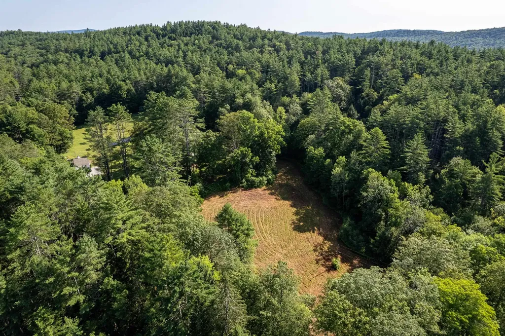 918 Lovers Lane Road Chester VT 05143