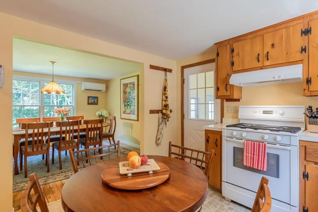 528 Vt Route 121 Windham VT 05148