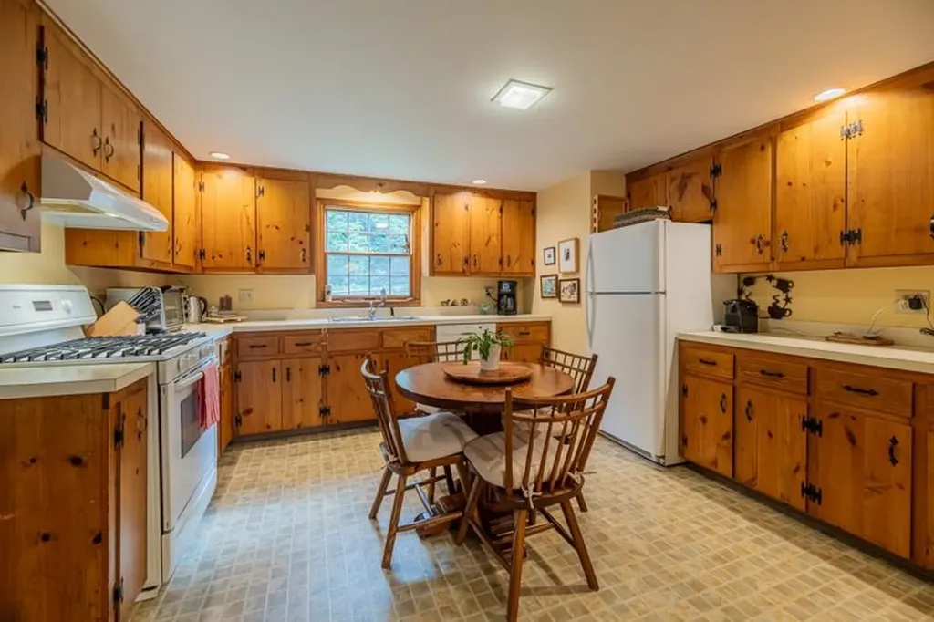 528 Vt Route 121 Windham VT 05148