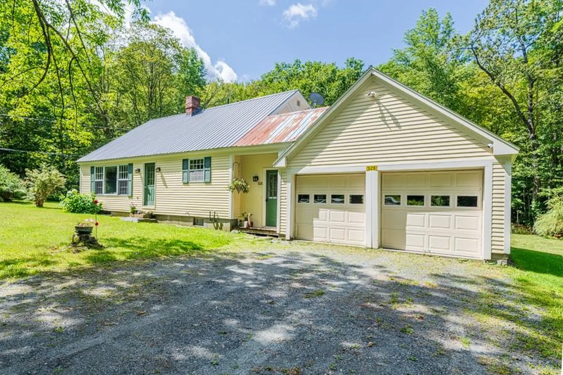 528 Vt Route 121 Windham VT 05148