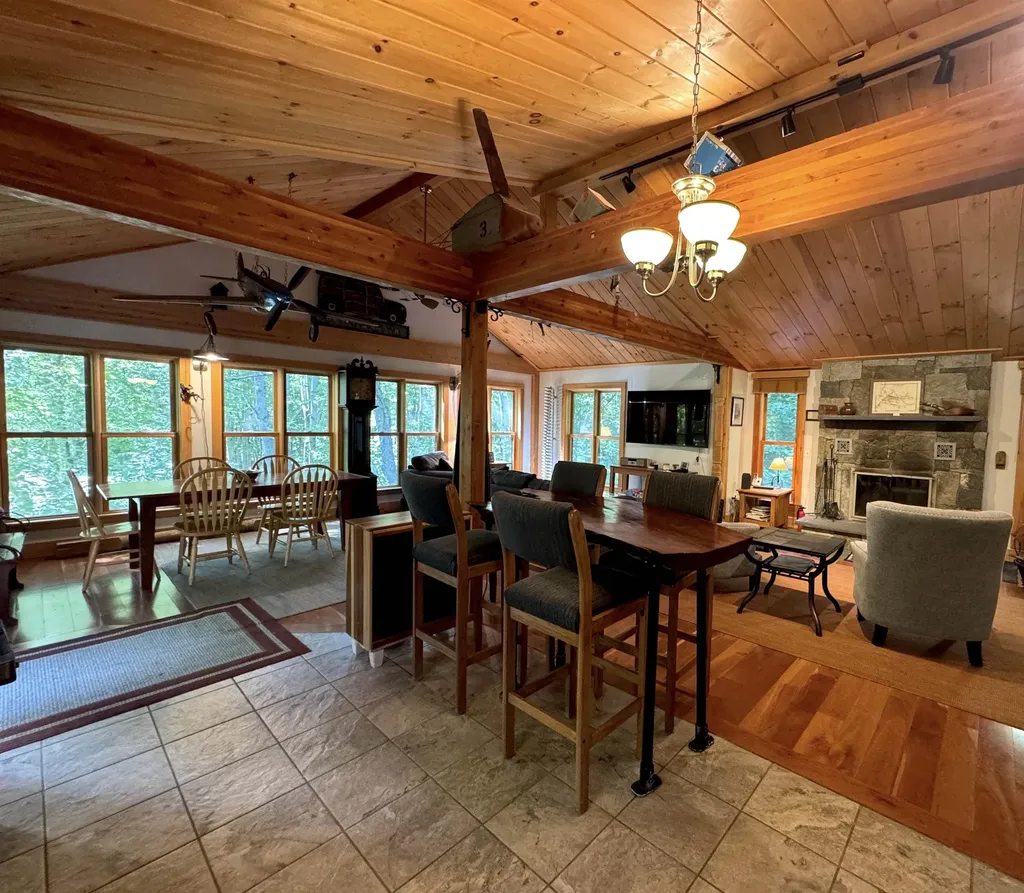 17 South Hill Street Ludlow VT 05149