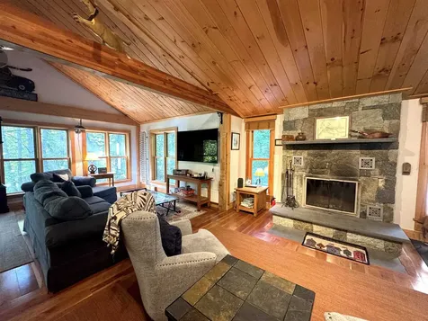 17 South Hill Street Ludlow VT 05149