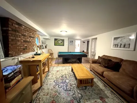 17 South Hill Street Ludlow VT 05149