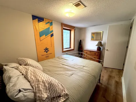 17 South Hill Street Ludlow VT 05149