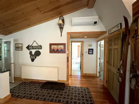 17 South Hill Street Ludlow VT 05149