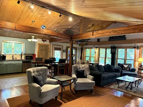 17 South Hill Street Ludlow VT 05149