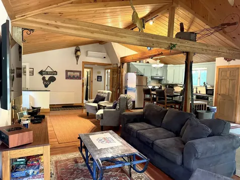 17 South Hill Street Ludlow VT 05149