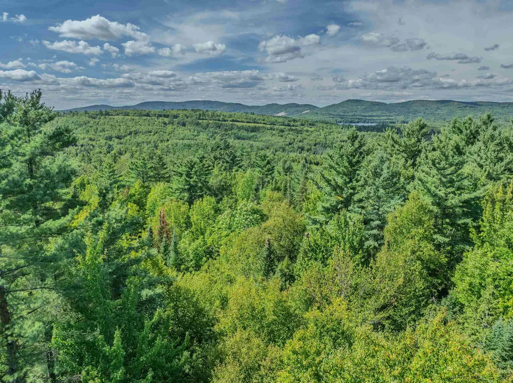 28 Gould Road Whitefield NH 03598