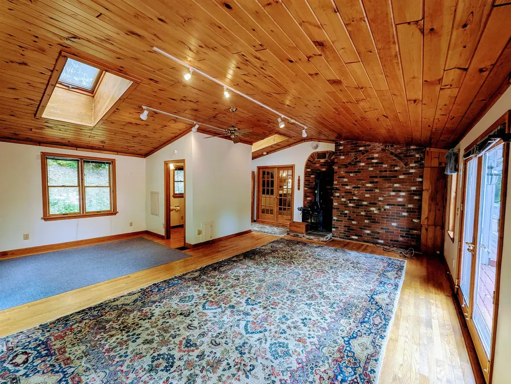 69 Stevens Road Charlestown NH 03603