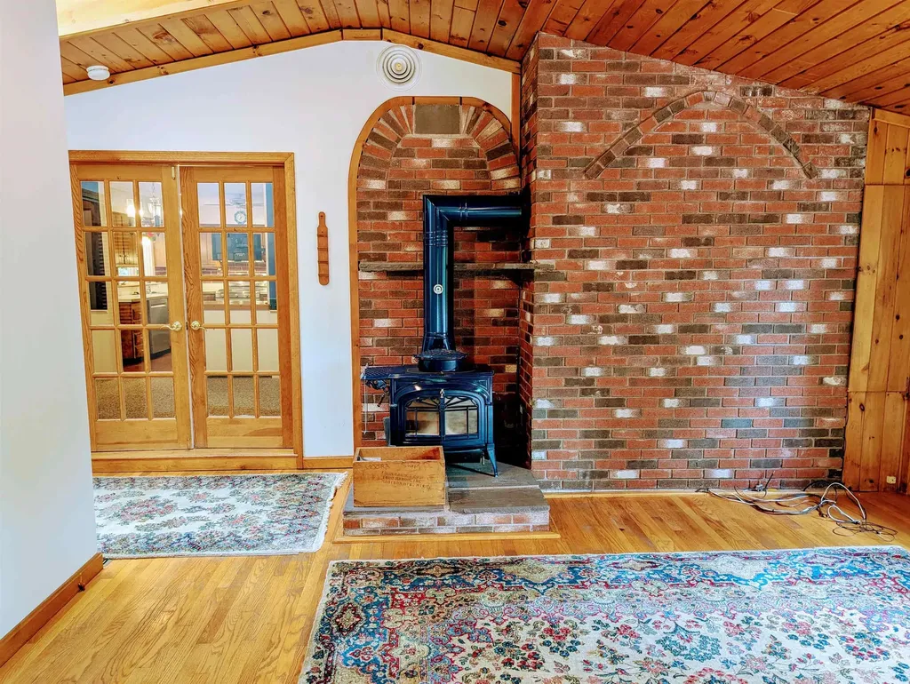 69 Stevens Road Charlestown NH 03603