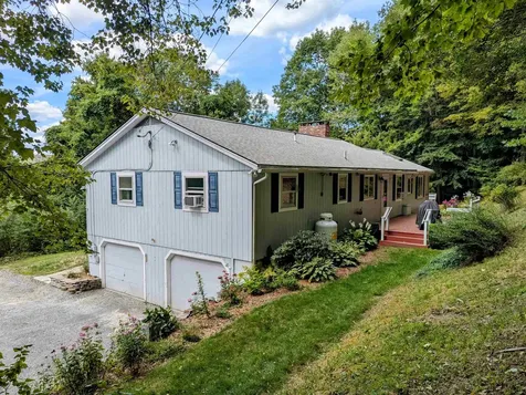 69 Stevens Road Charlestown NH 03603