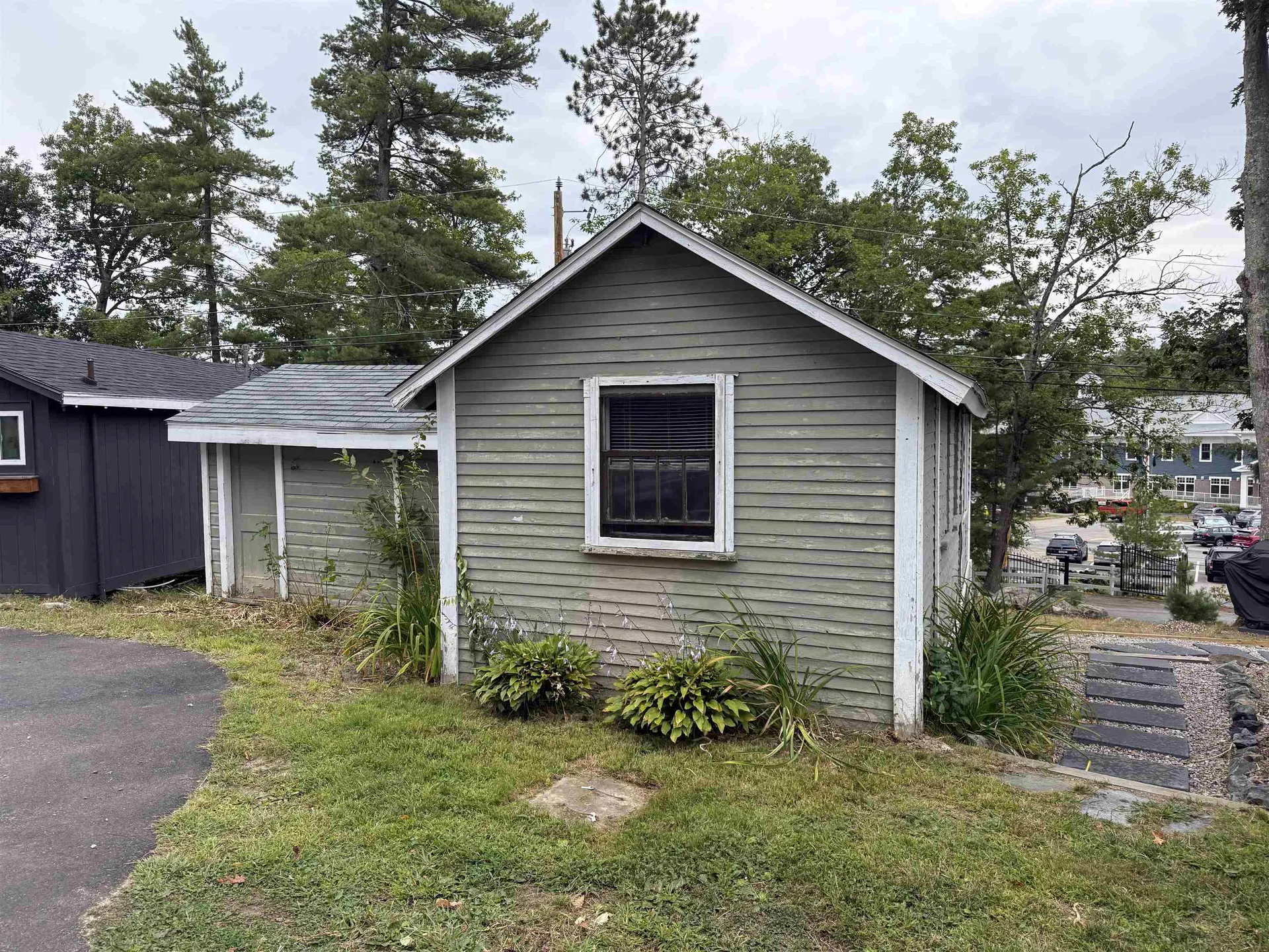 24 Dock Road Gilford NH 03249