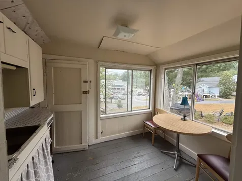 24 Dock Road Gilford NH 03249