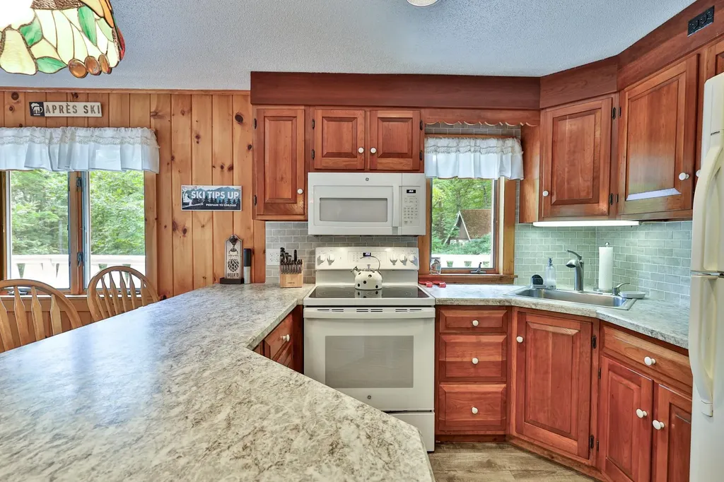 1923 North Hill Road Andover VT 05143