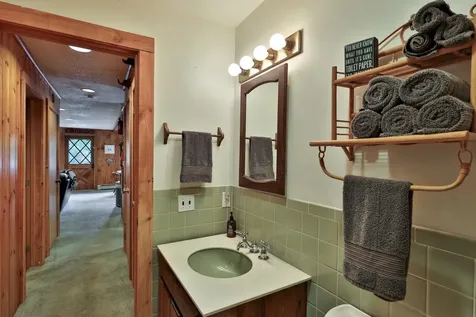 1923 North Hill Road Andover VT 05143