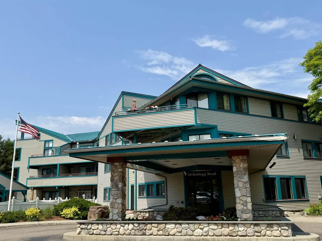 10 Kellogg Road Essex VT 05452