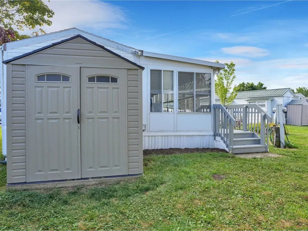 12 Eagle Lane South Hero VT 05486