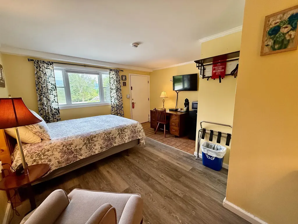 4325 Vt Route 7a Shaftsbury VT 05262