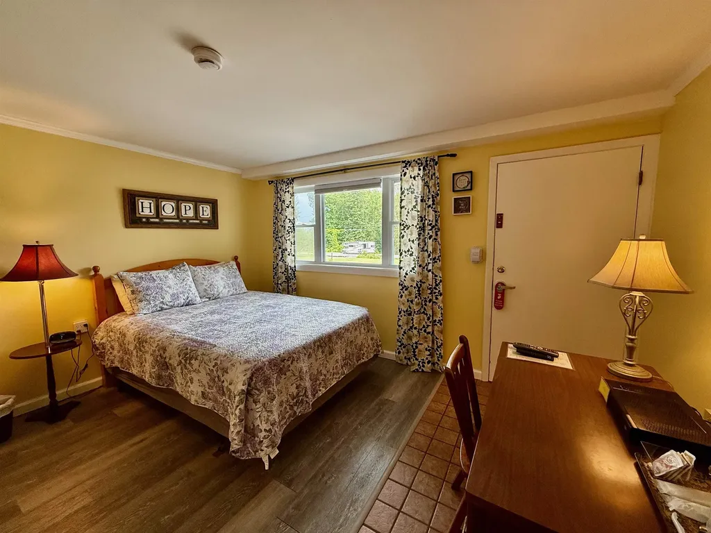 4325 Vt Route 7a Shaftsbury VT 05262